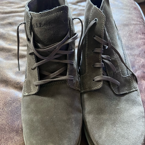 Men’s LLBean low cut boots. - Picture 2 of 7